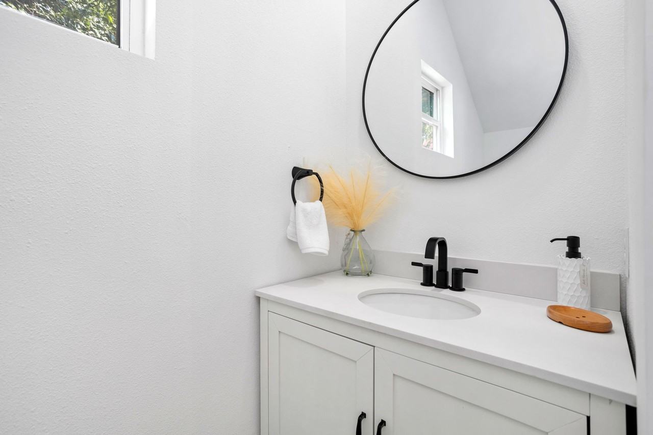 210 Piedmont Ave #101 - Photo 6 of 15