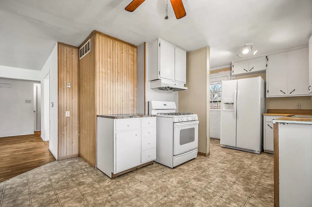 1755 N 18th St #A - Photo 2 of 8