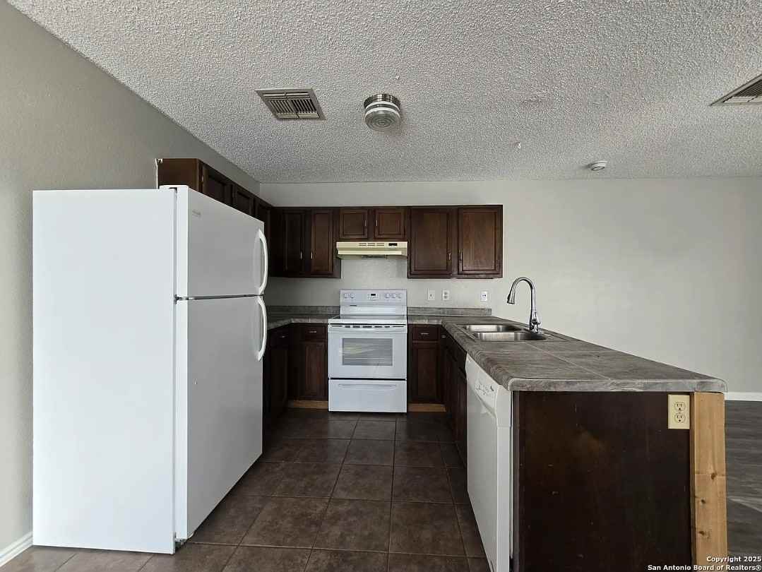 8415 Cranberry Hl #1 - Photo 4 of 7