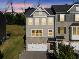 452 Greenwood Dr #452 - Photo 1 of 1