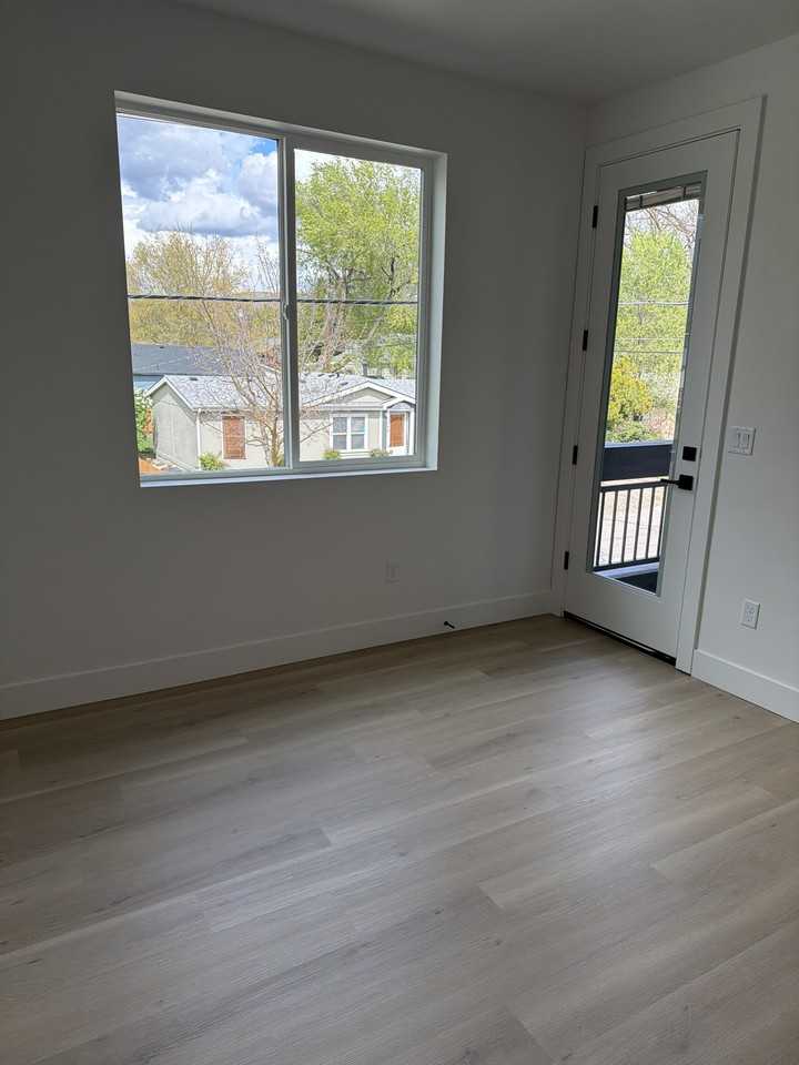 1618 N 31st St #C - Photo 3 of 20