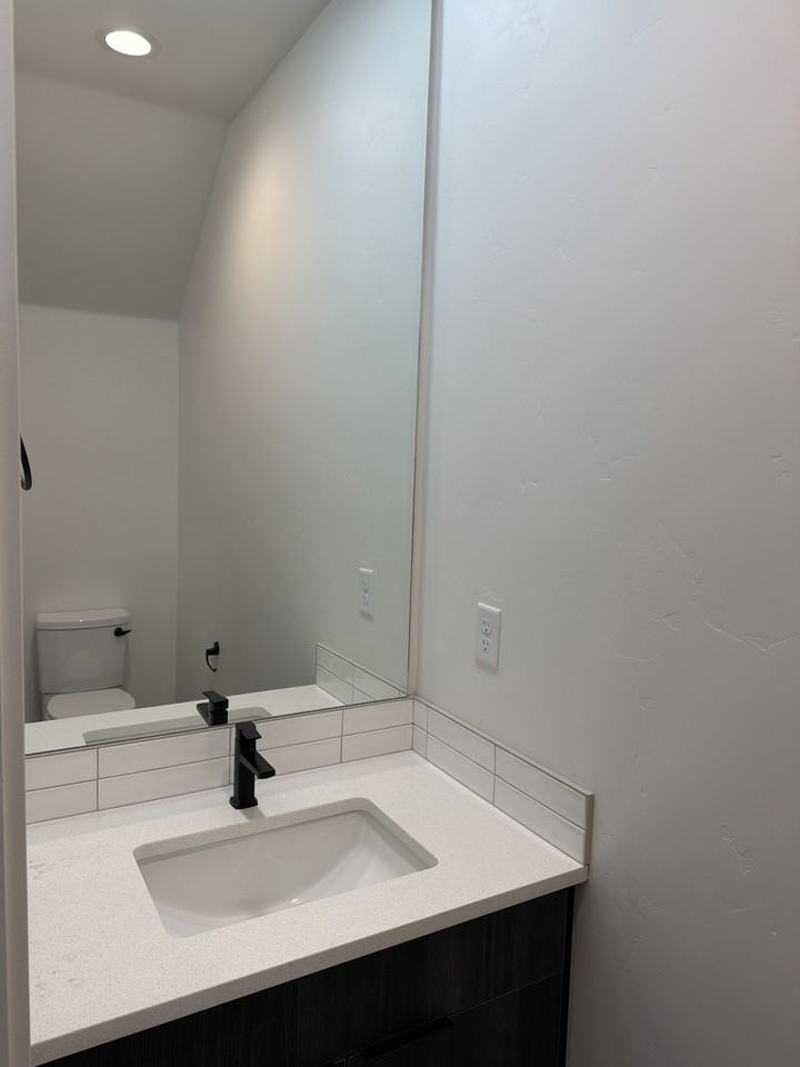 1618 N 31st St #C - Photo 7 of 20