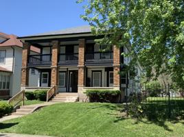 featured image of 1306 Woodlawn Ave #1D