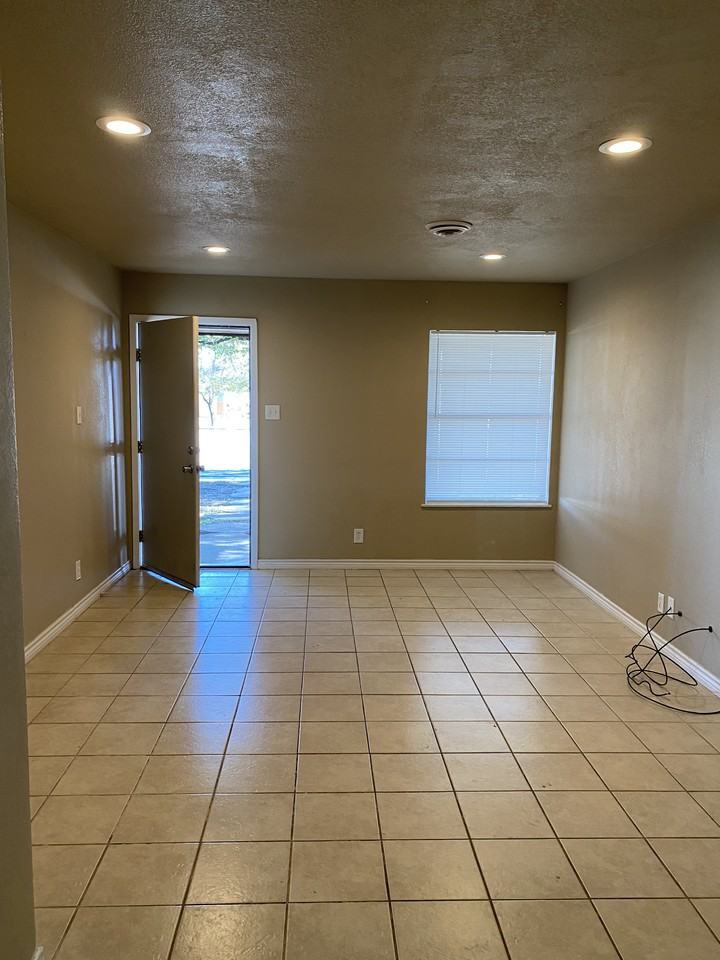 2030 Menard Hwy #6 - Photo 5 of 12