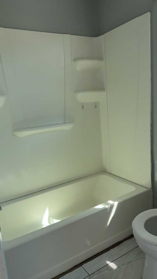 2066 Greenwood Rd #NA - Photo 6 of 10