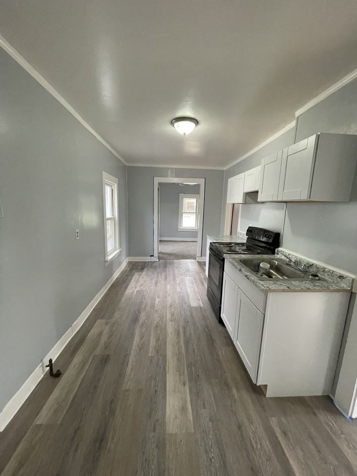 1125 Valley Dr #NA - Photo 2 of 8