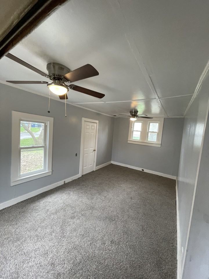 1125 Valley Dr #NA - Photo 3 of 8