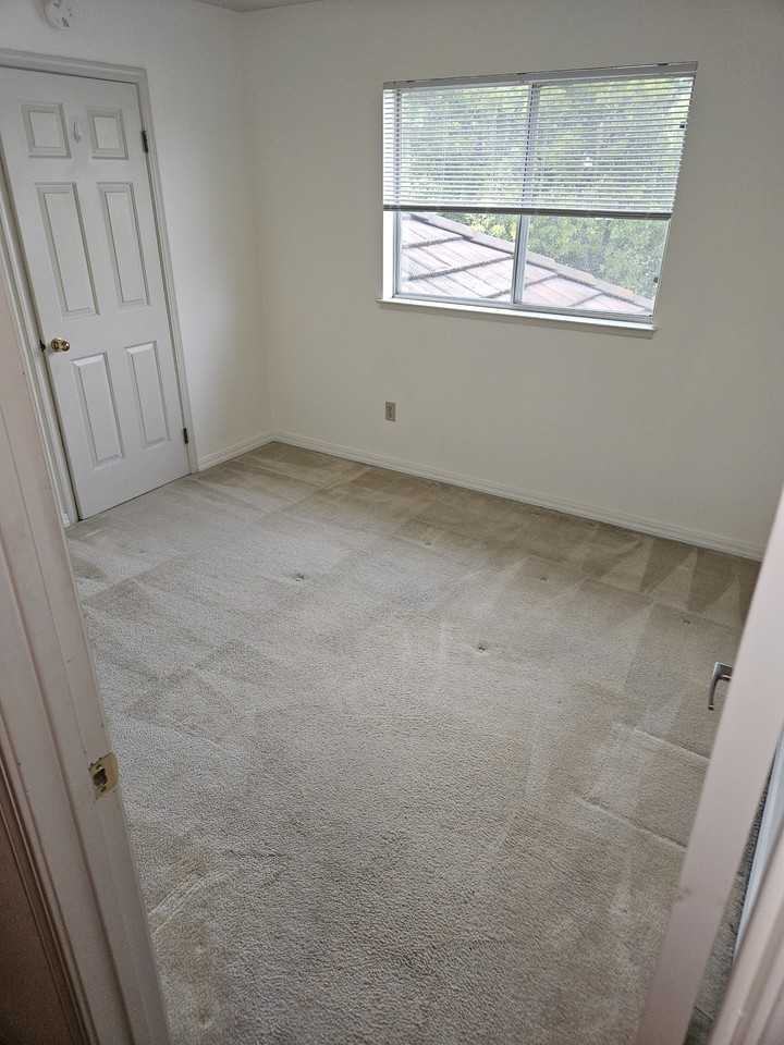 2065 Walnut Shadows Ct #NA - Photo 4 of 11