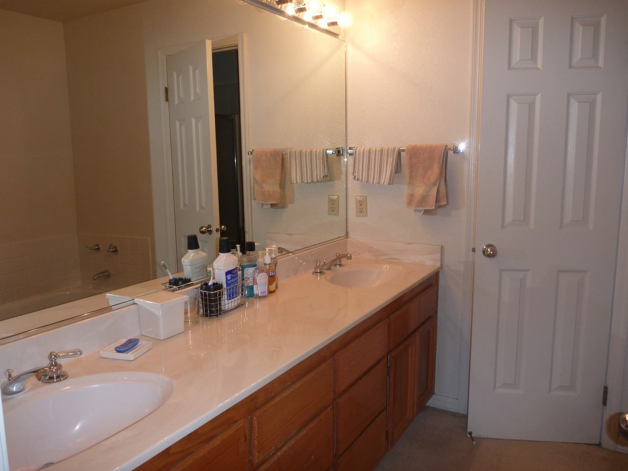 2065 Walnut Shadows Ct #NA - Photo 5 of 11