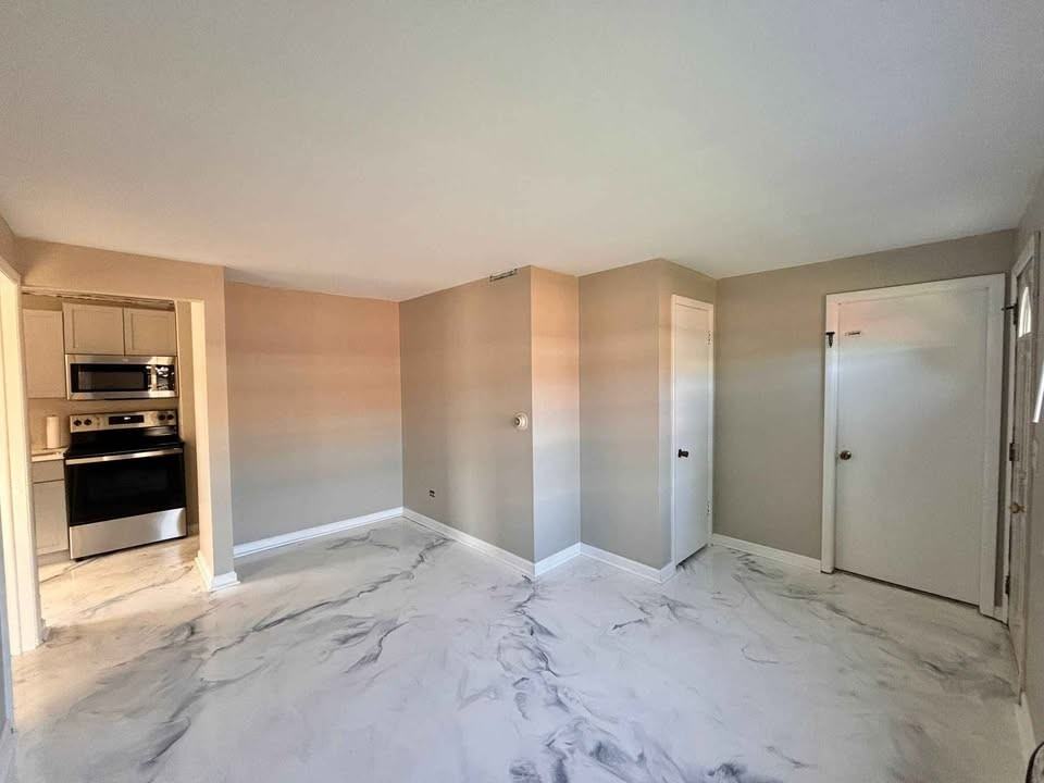 Todd Farm Dr #C - Photo 3 of 5