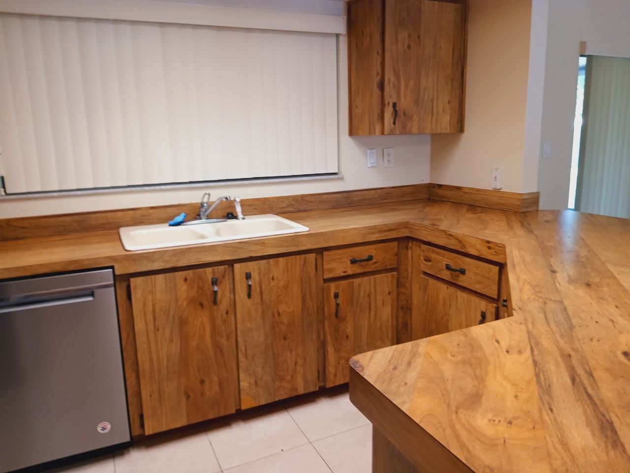 9046 Blackstone St #NA - Photo 5 of 16