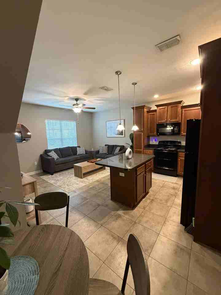 1956 Bloomington Ave #1A - Photo 4 of 20