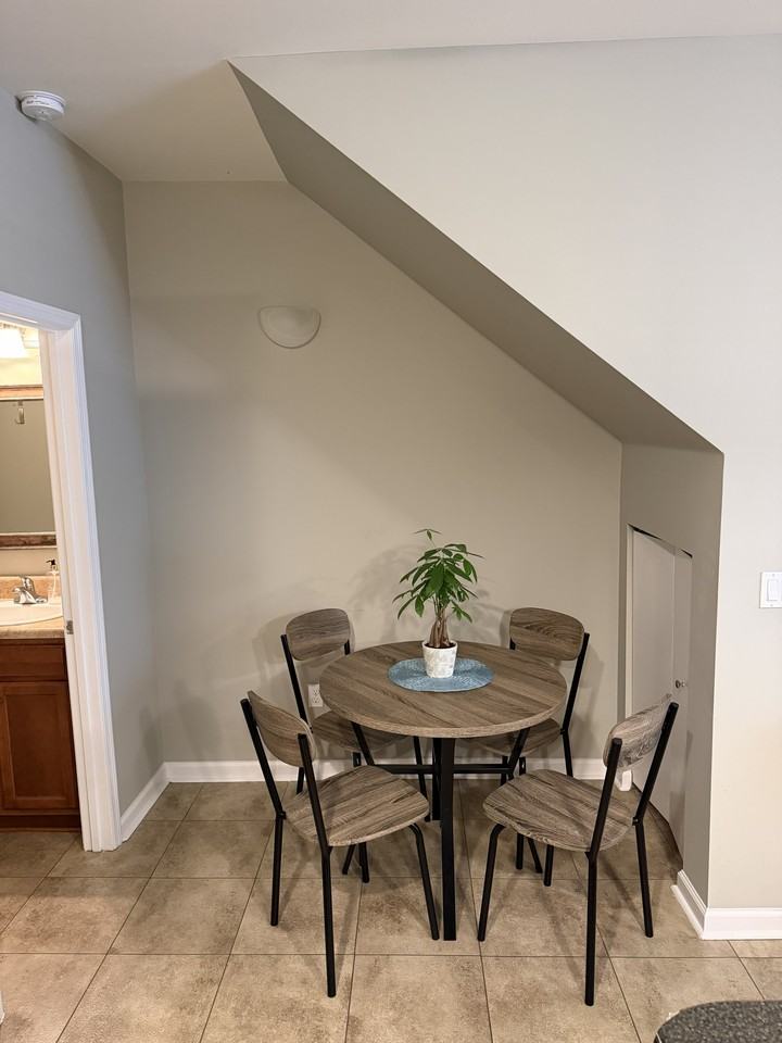 1956 Bloomington Ave #1A - Photo 5 of 20