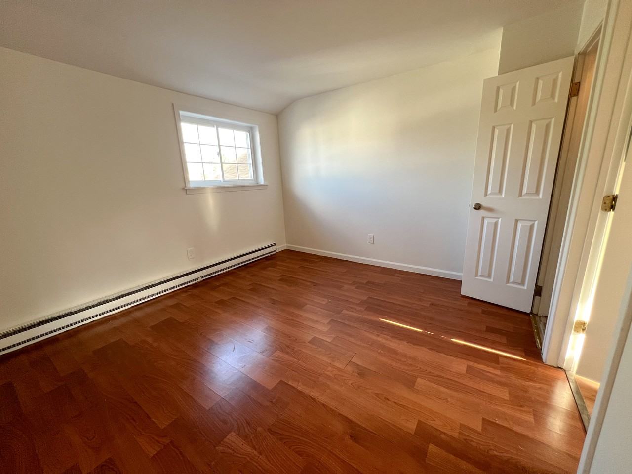 750 Cove Rd #7 - Photo 3 of 10