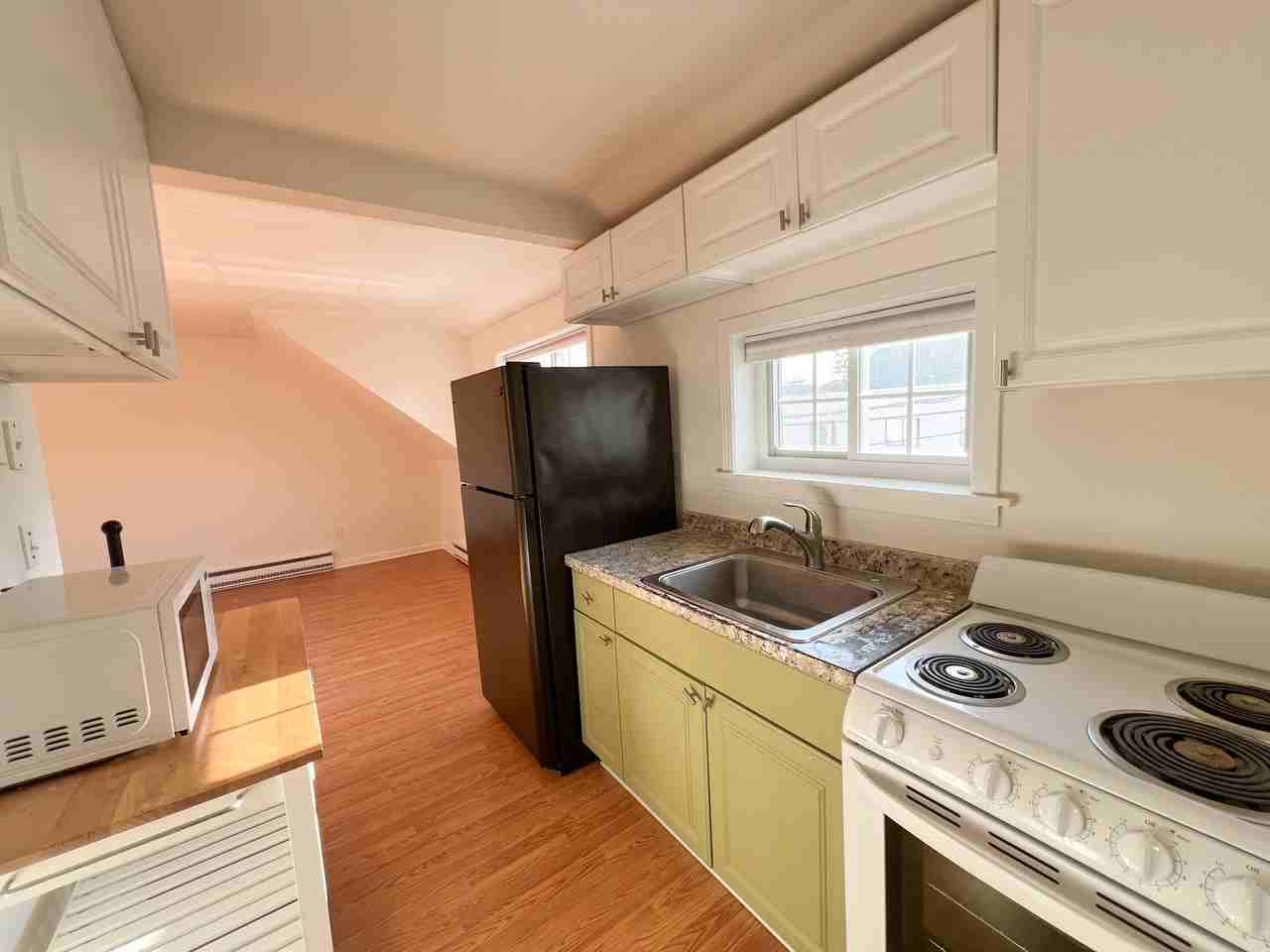 750 Cove Rd #7 - Photo 5 of 10