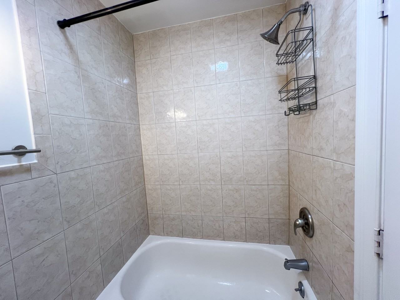 750 Cove Rd #7 - Photo 7 of 10