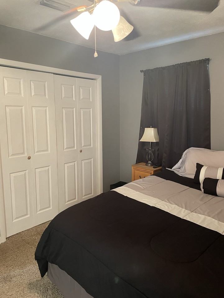 506 Se Llewellyn Ave #NA - Photo 5 of 10