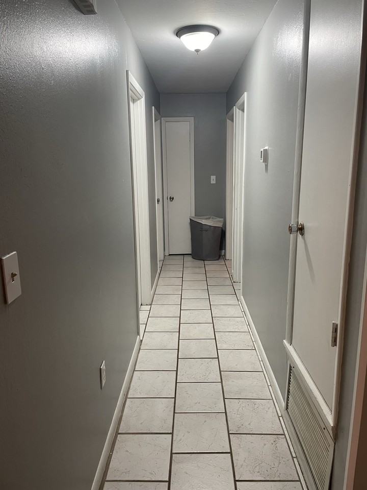 506 Se Llewellyn Ave #NA - Photo 6 of 10