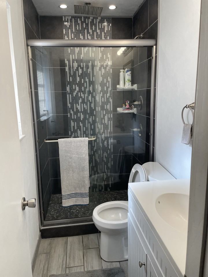 506 Se Llewellyn Ave #NA - Photo 7 of 10