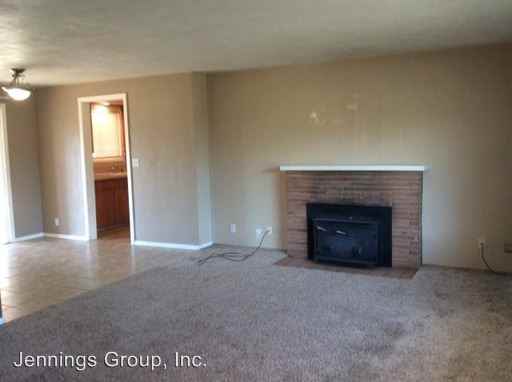 1110 W 7th Pl - Photo 2 of 19