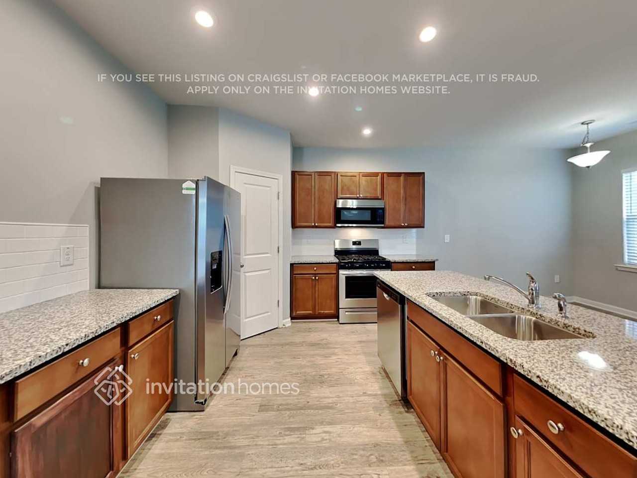 276 Paulownia Cir - Photo 7 of 19