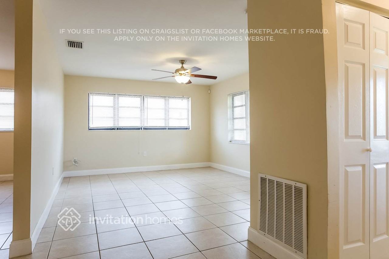 9504 Bloomfield Dr - Photo 5 of 21