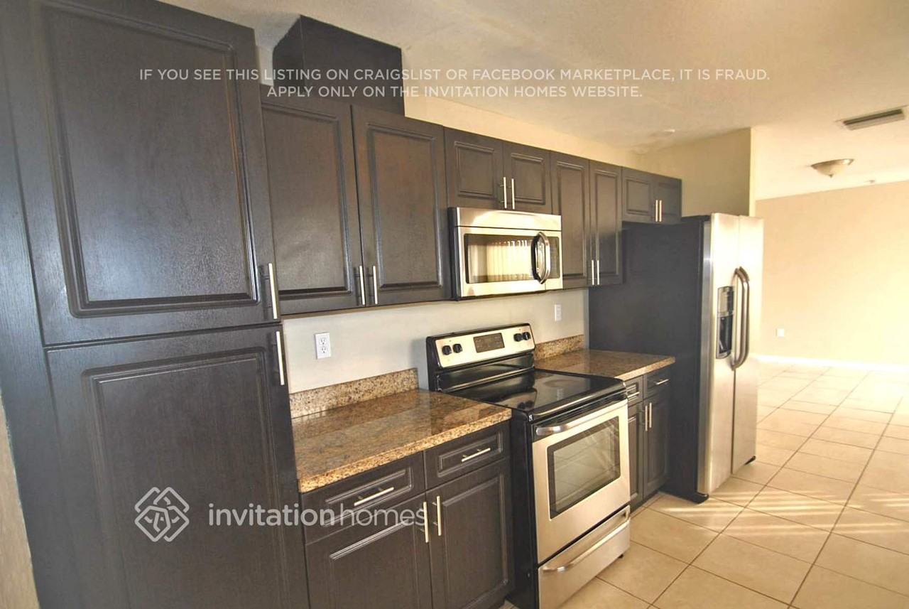 9760 Sw 9th Ct - Photo 3 of 9