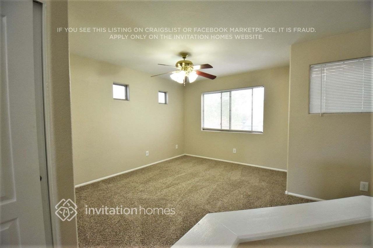 16590 W Melvin St - Photo 5 of 13