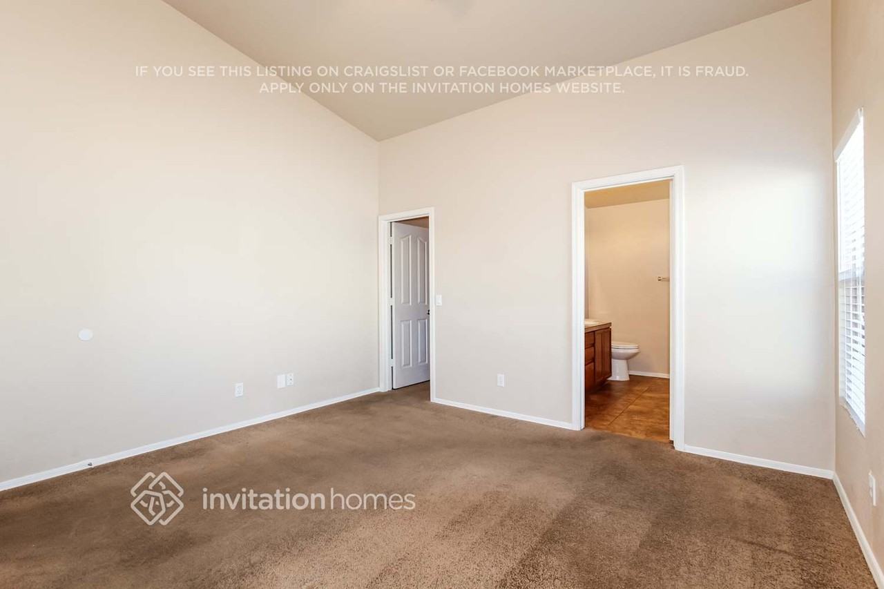 12742 W Pershing St - Photo 6 of 16