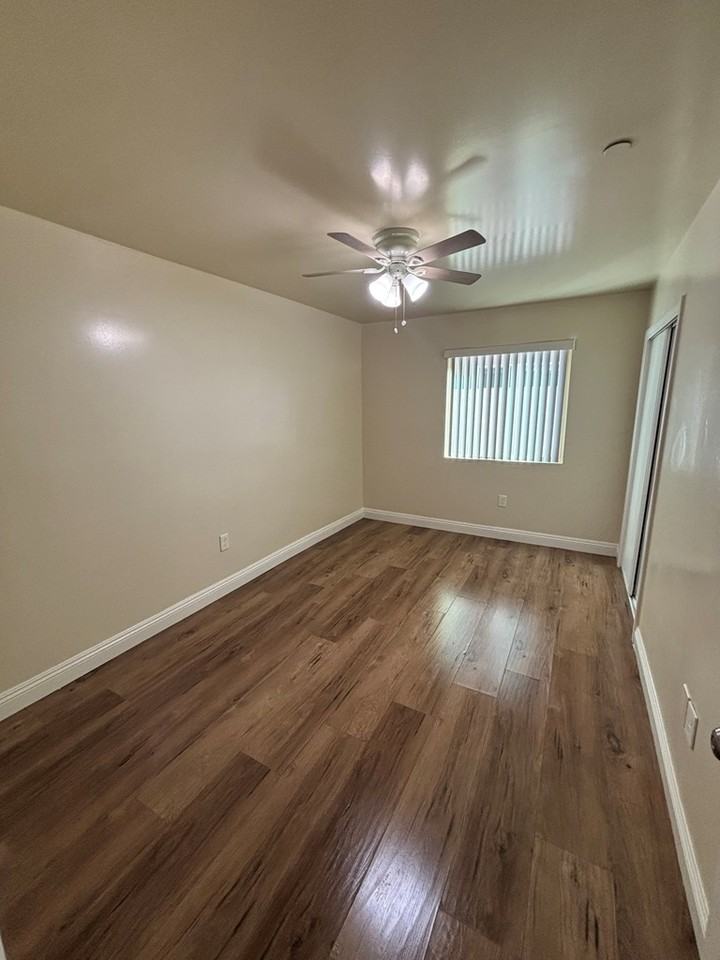 9017 Avalon Boulevard - Photo 7 of 15