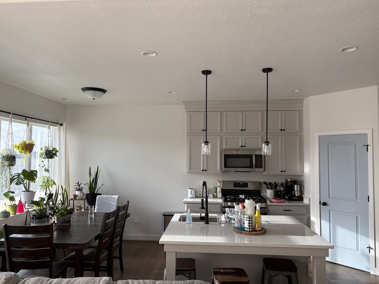 3765 Sw - Photo 5 of 12