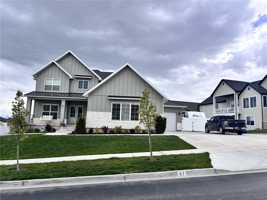 featured image of 67 E Wayside Dr