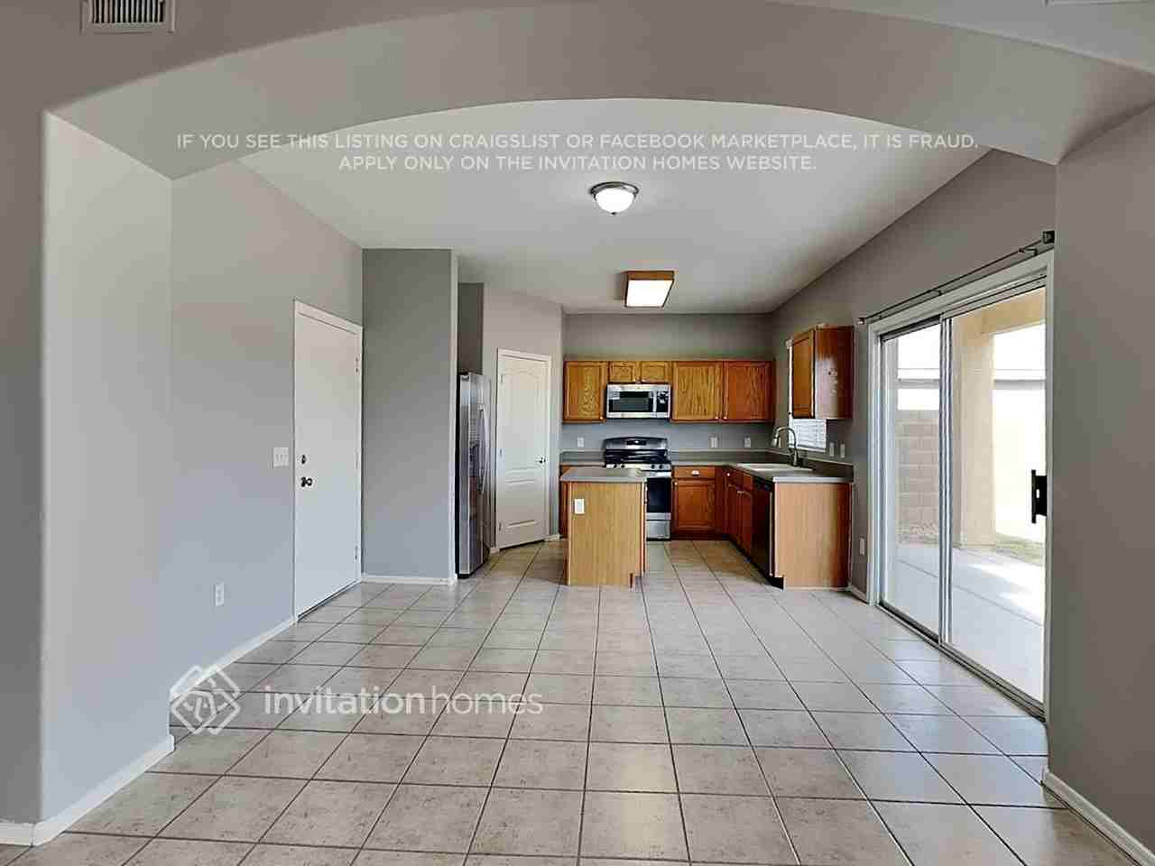 10638 E Olla Ave - Photo 7 of 18