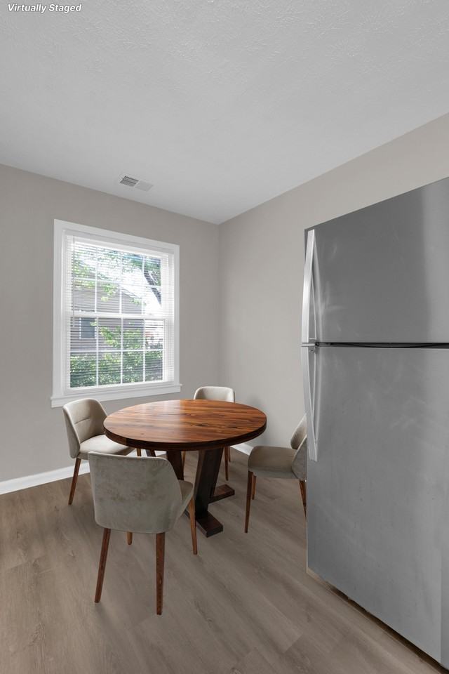 1927 S 28th St - Photo 7 of 17