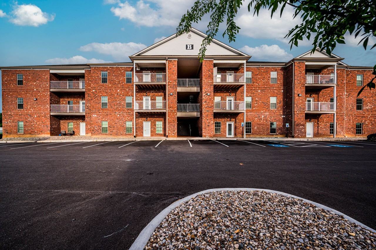 Walnut Creek Apartments - Photo 6 of 50