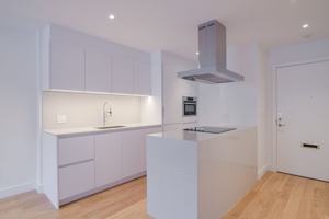 featured image of 4555 Av Bonavista