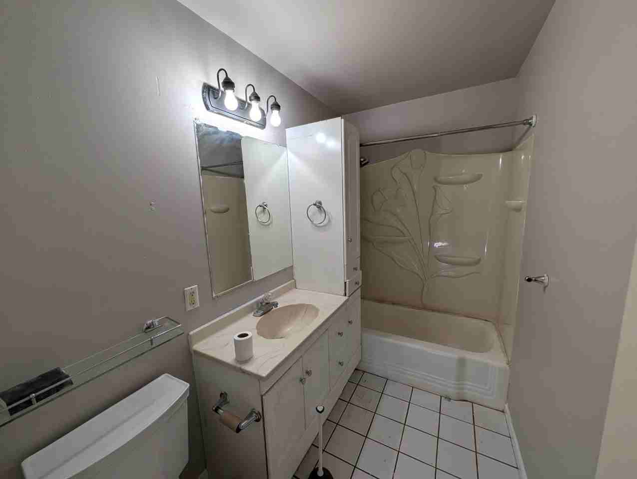 3021 Woodmont Dr - Photo 2 of 11