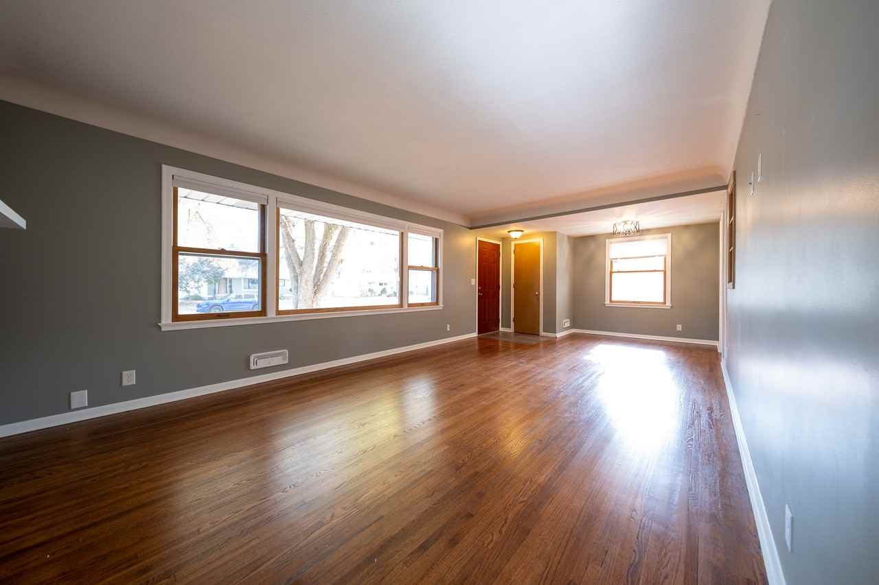 3112 Wilson St Ne #1 - Photo 2 of 28