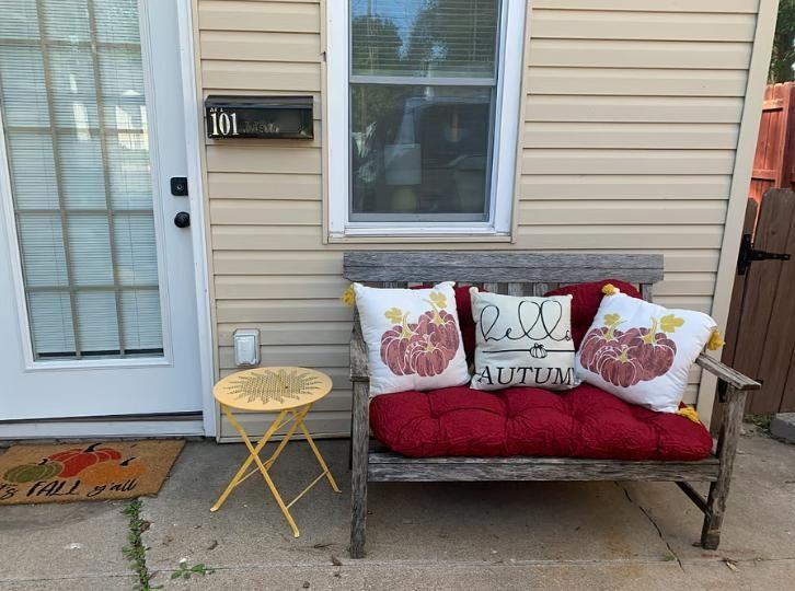 1103 Jefferson St - Photo 3 of 20