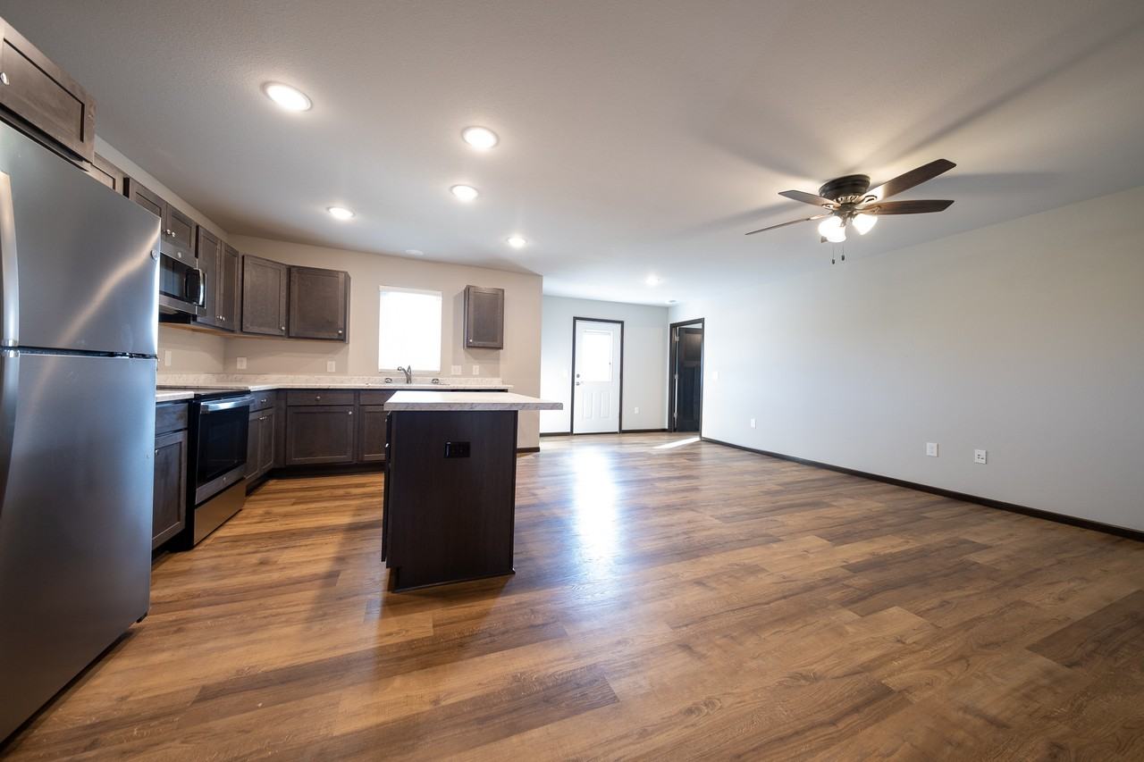 663 4th Circle Dr Se #1 - Photo 2 of 23