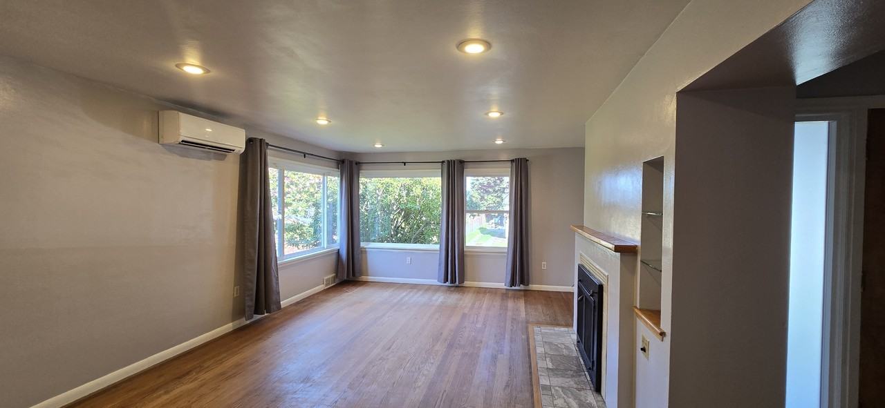 10407 64th Ave S #1 - Photo 2 of 27