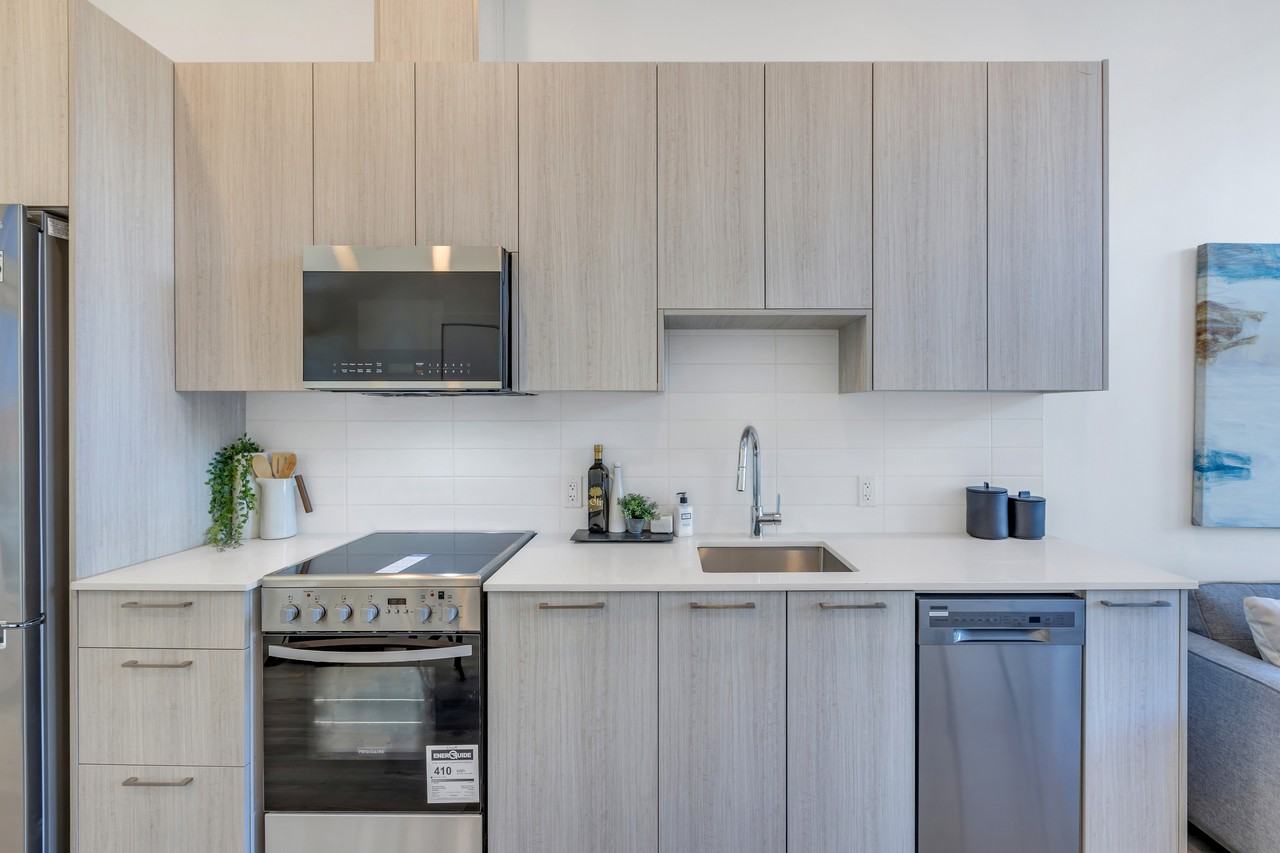 Laurel - 8605 Laurel St - Photo 5 of 42