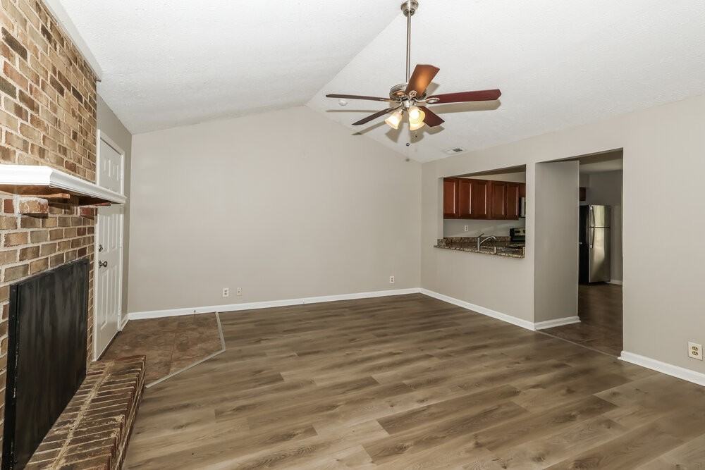 7900 Rochelle Rd - Photo 5 of 16