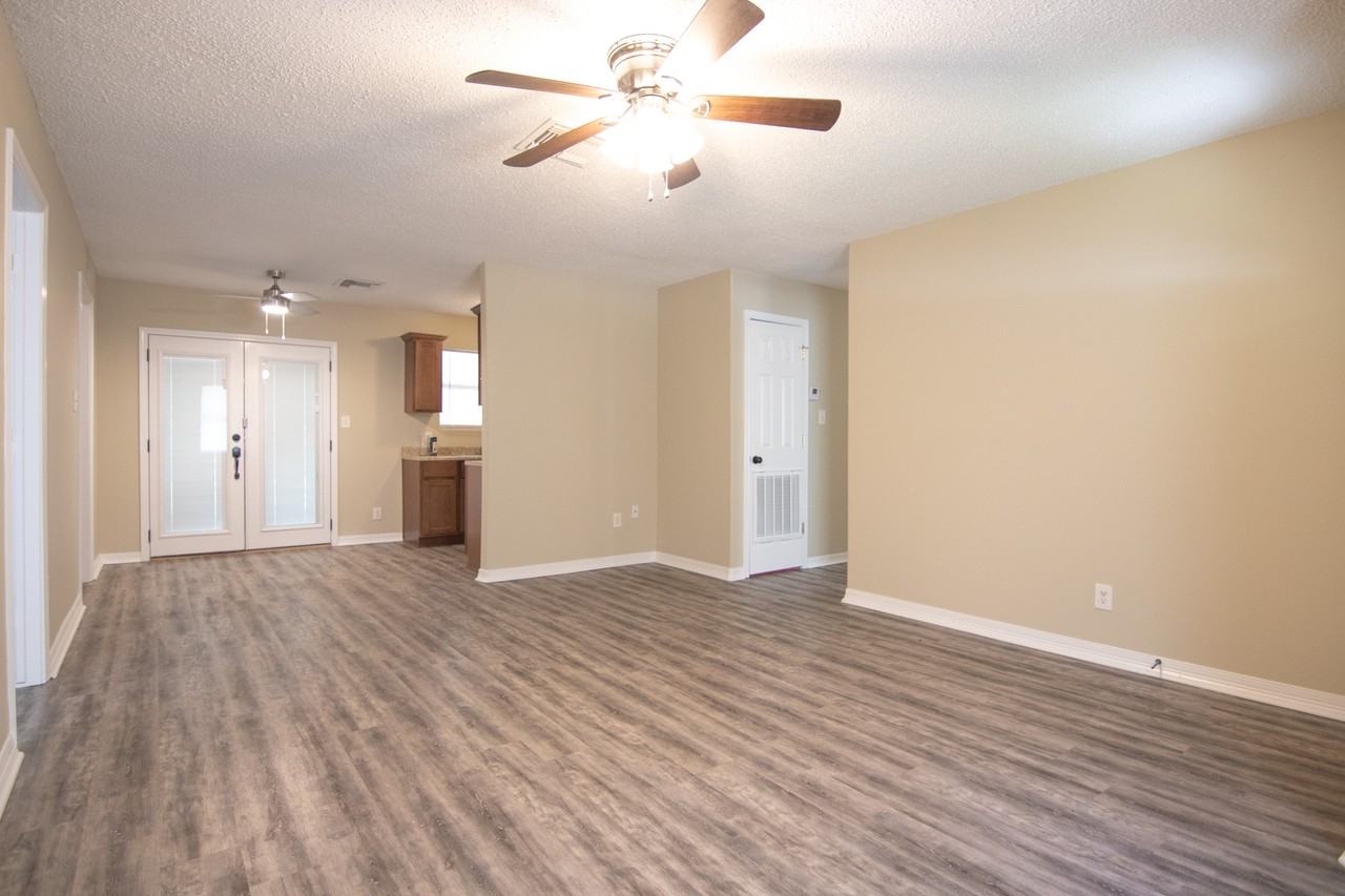 7817 Walnut Dr #1 - Photo 3 of 18