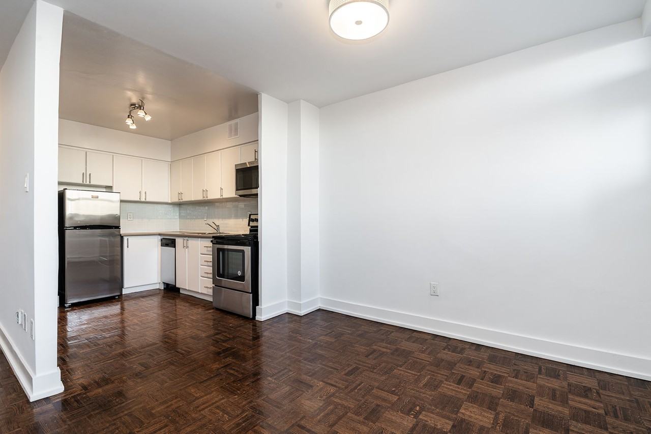 263-265 Dixon Rd - Photo 3 of 13