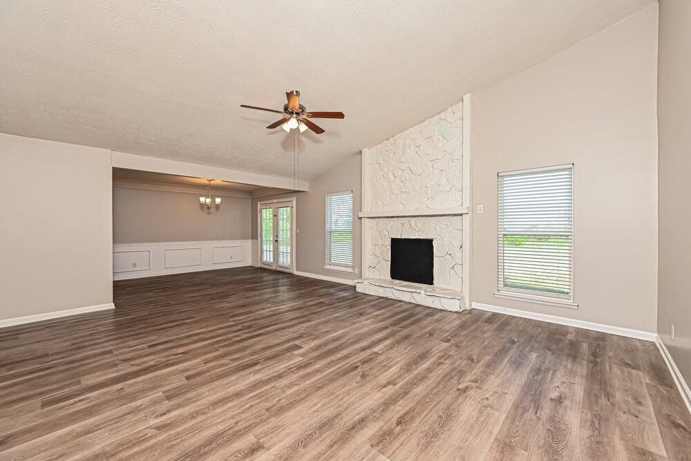 5475 Ballard Way - Photo 3 of 16