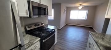 featured image of 405 River St S