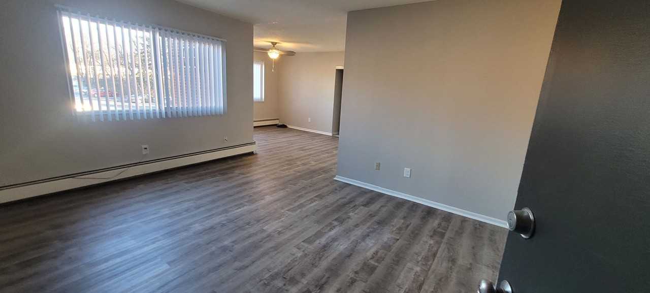 River Walk Apartments of Delano - Photo 4 of 9