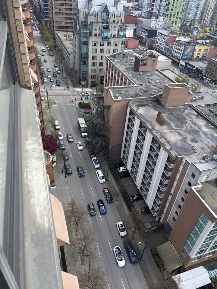 1189 Apartment Building - Photo 7 of 50