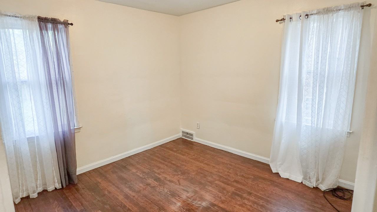 13960 Mansfield St #1 - Photo 4 of 13